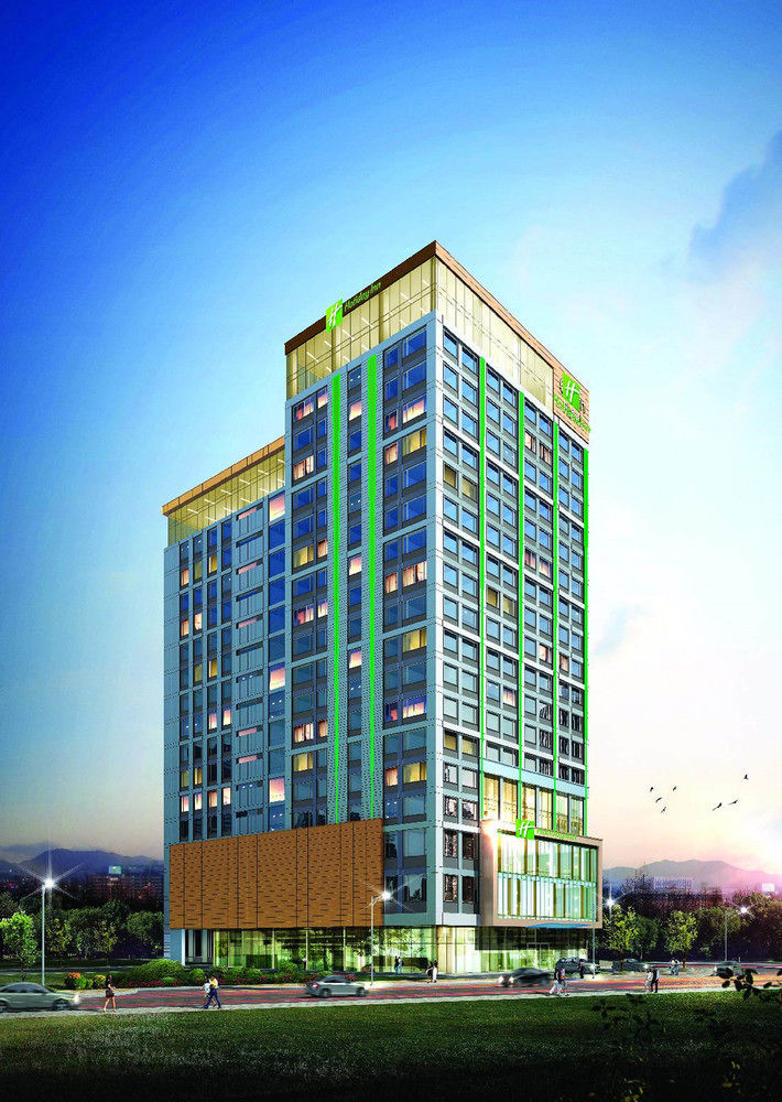 Holiday Inn Ulaanbaatar By Ihg מראה חיצוני תמונה