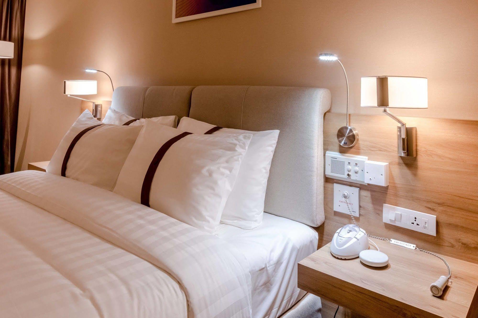 Holiday Inn Ulaanbaatar By Ihg מראה חיצוני תמונה
