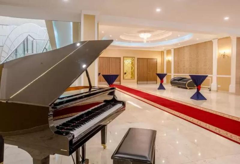 Holiday Inn Ulaanbaatar By Ihg מראה חיצוני תמונה