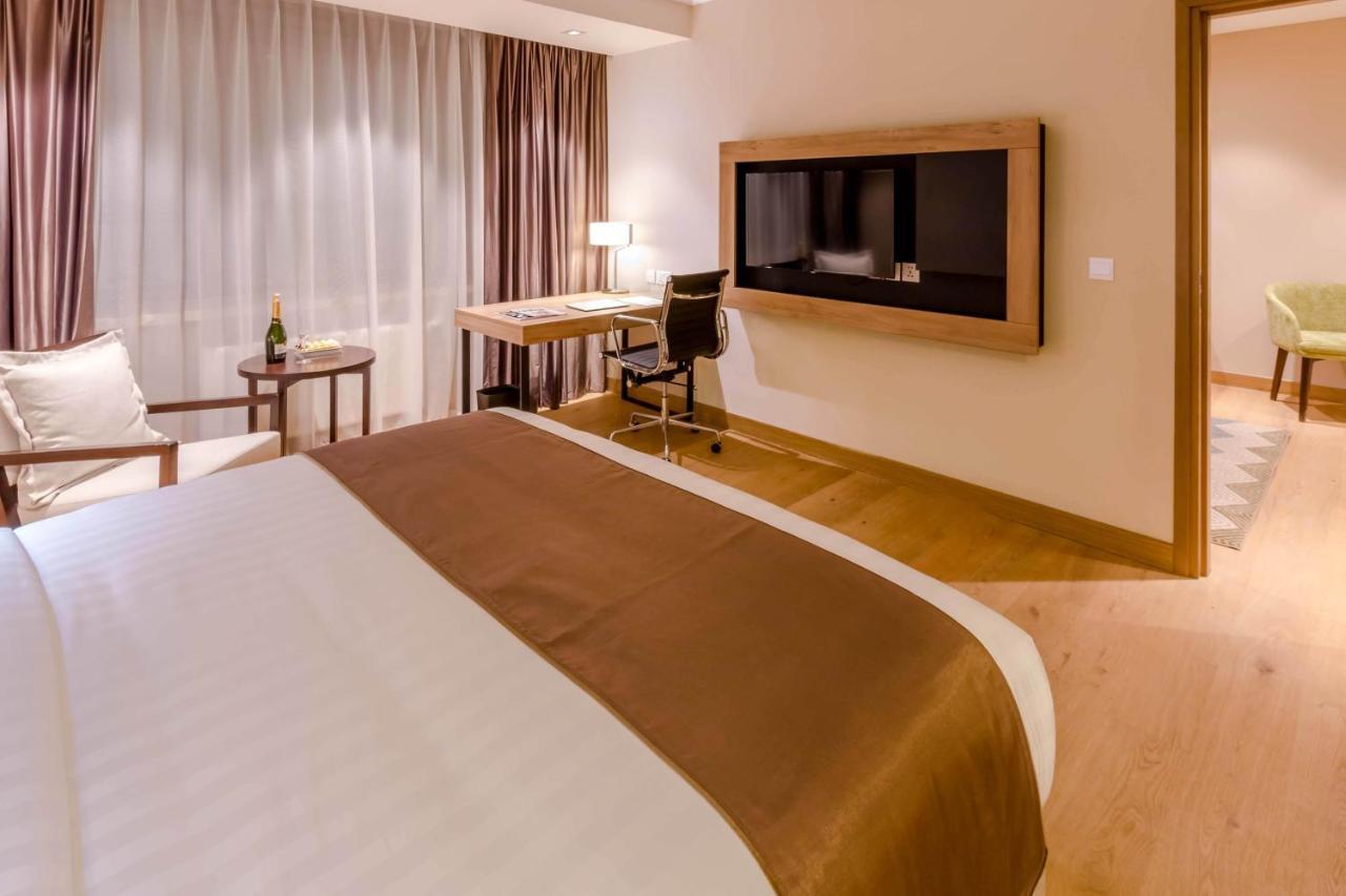 Holiday Inn Ulaanbaatar By Ihg מראה חיצוני תמונה